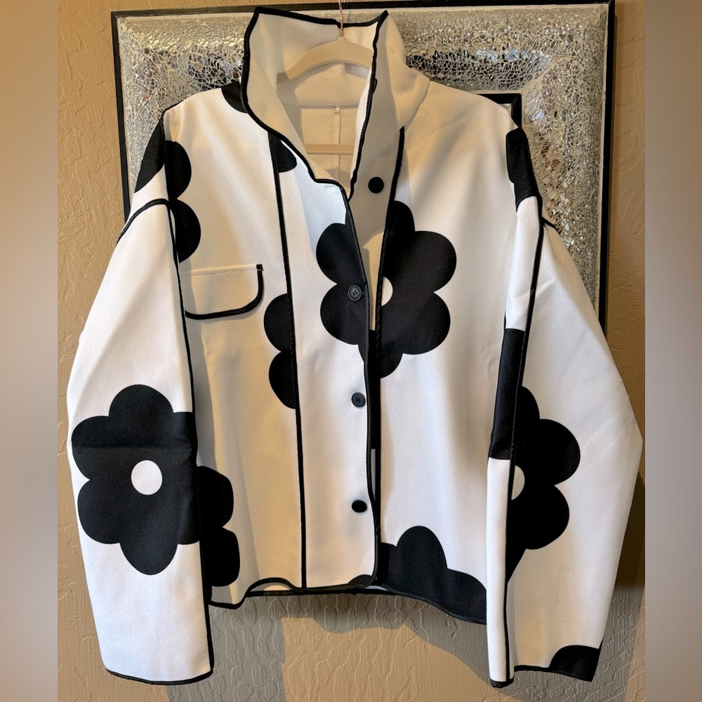 Lena Vie Black Daisy White Pull On Open Front Blazer Coat - Picture 6 of 11